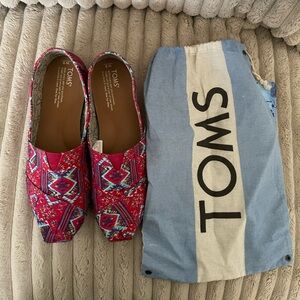 Toms Multicolor Geometric Print Slip-On